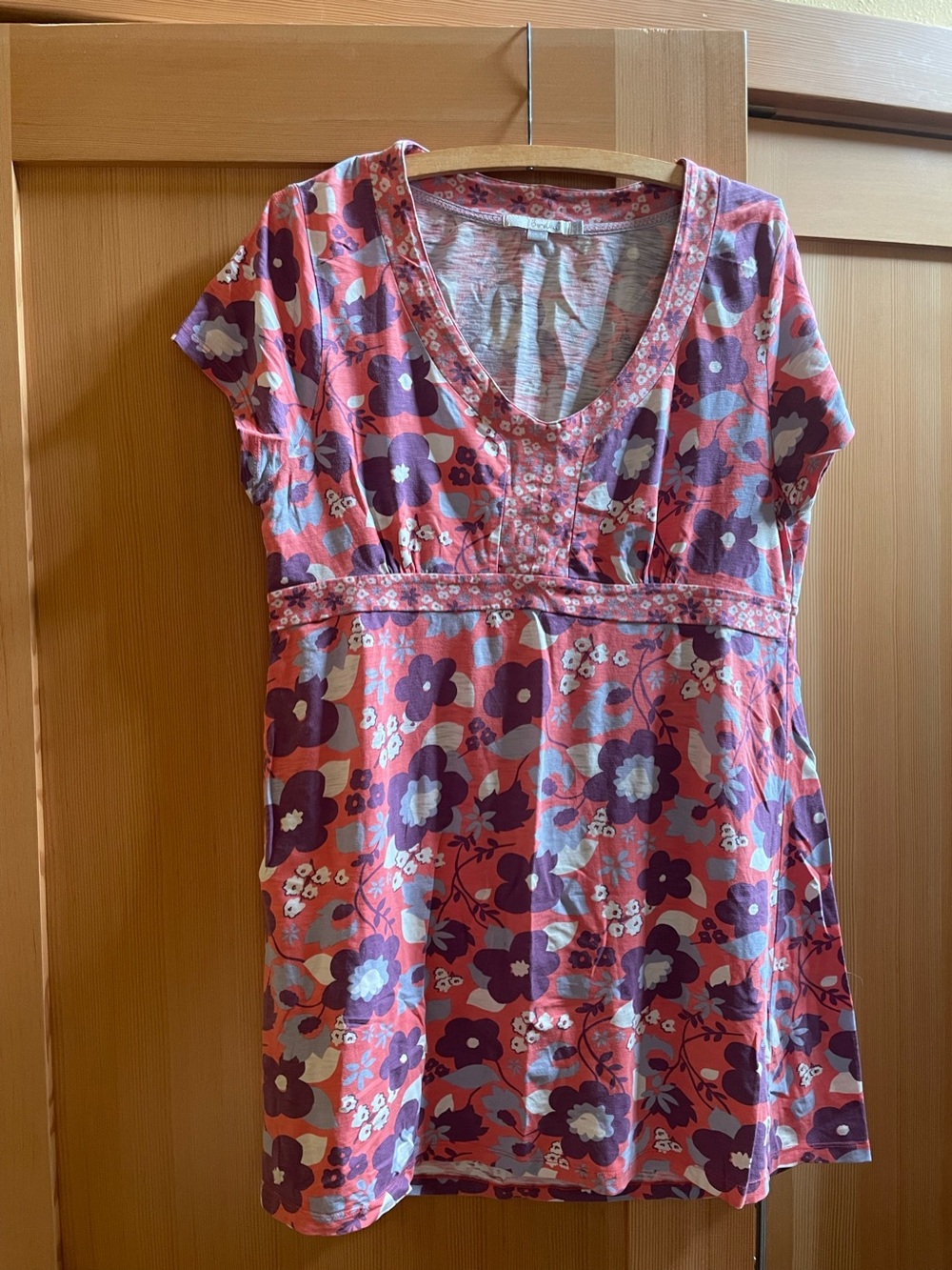 Boden red and Purple Floral V-Neck Tunic, US12